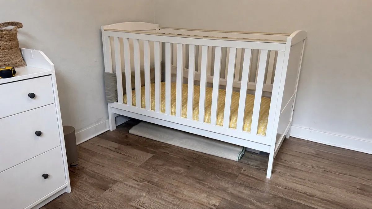 White Nursery Cot Bed - Image 2
