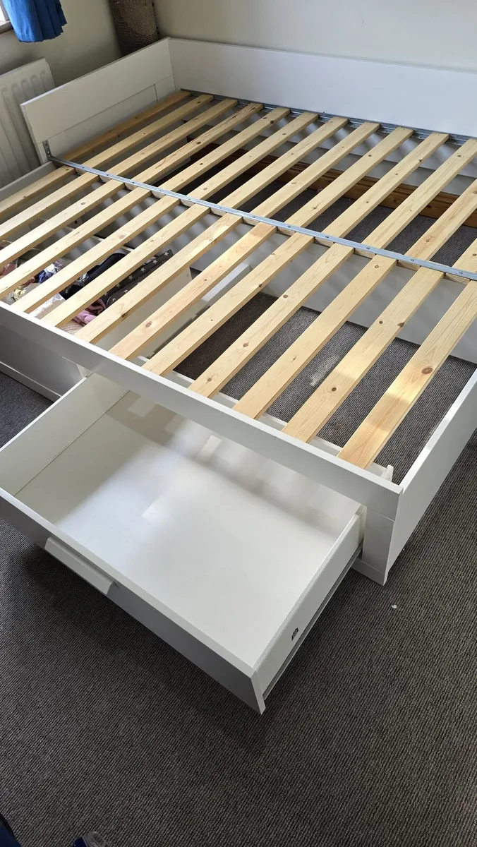 BED - Image 1