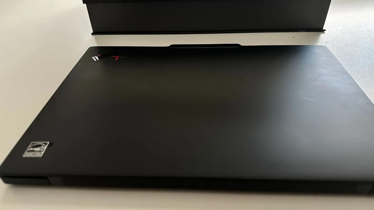 ThinkPad X1 Carbon Gen 13 - Image 4