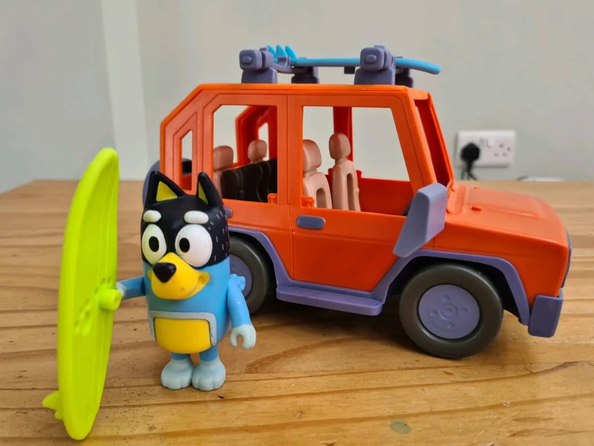 Bluey House, Car and camper - Image 2