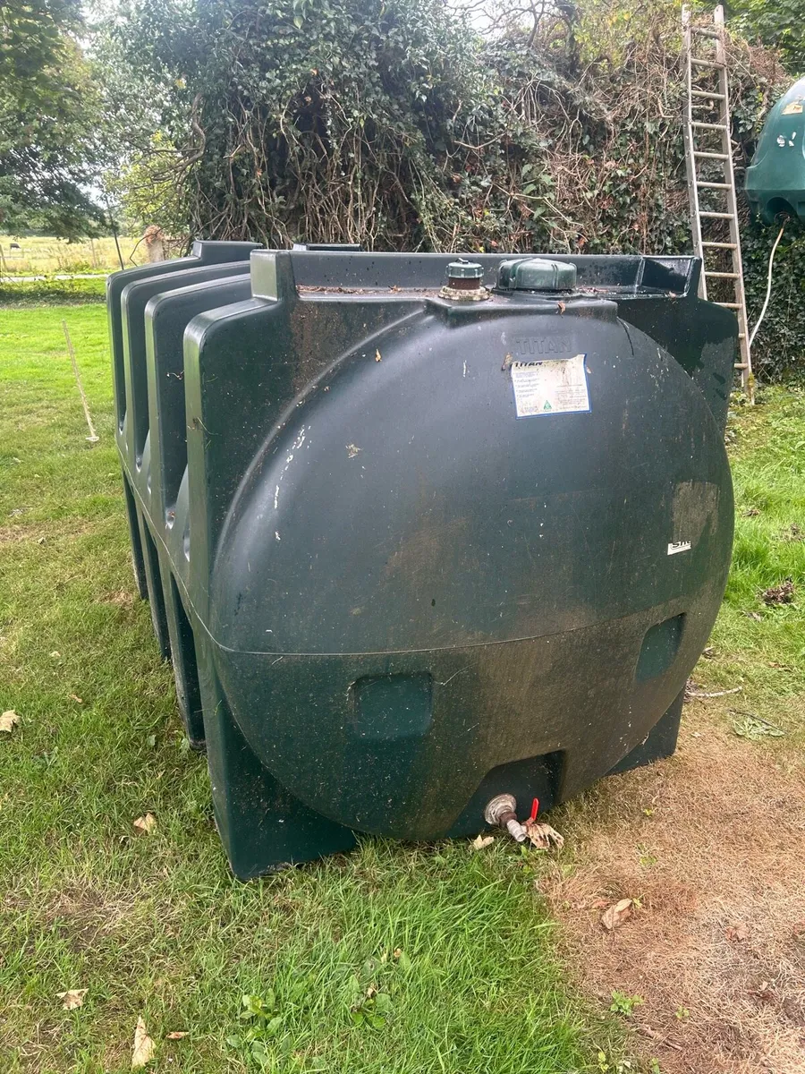 Oil tank - Image 2