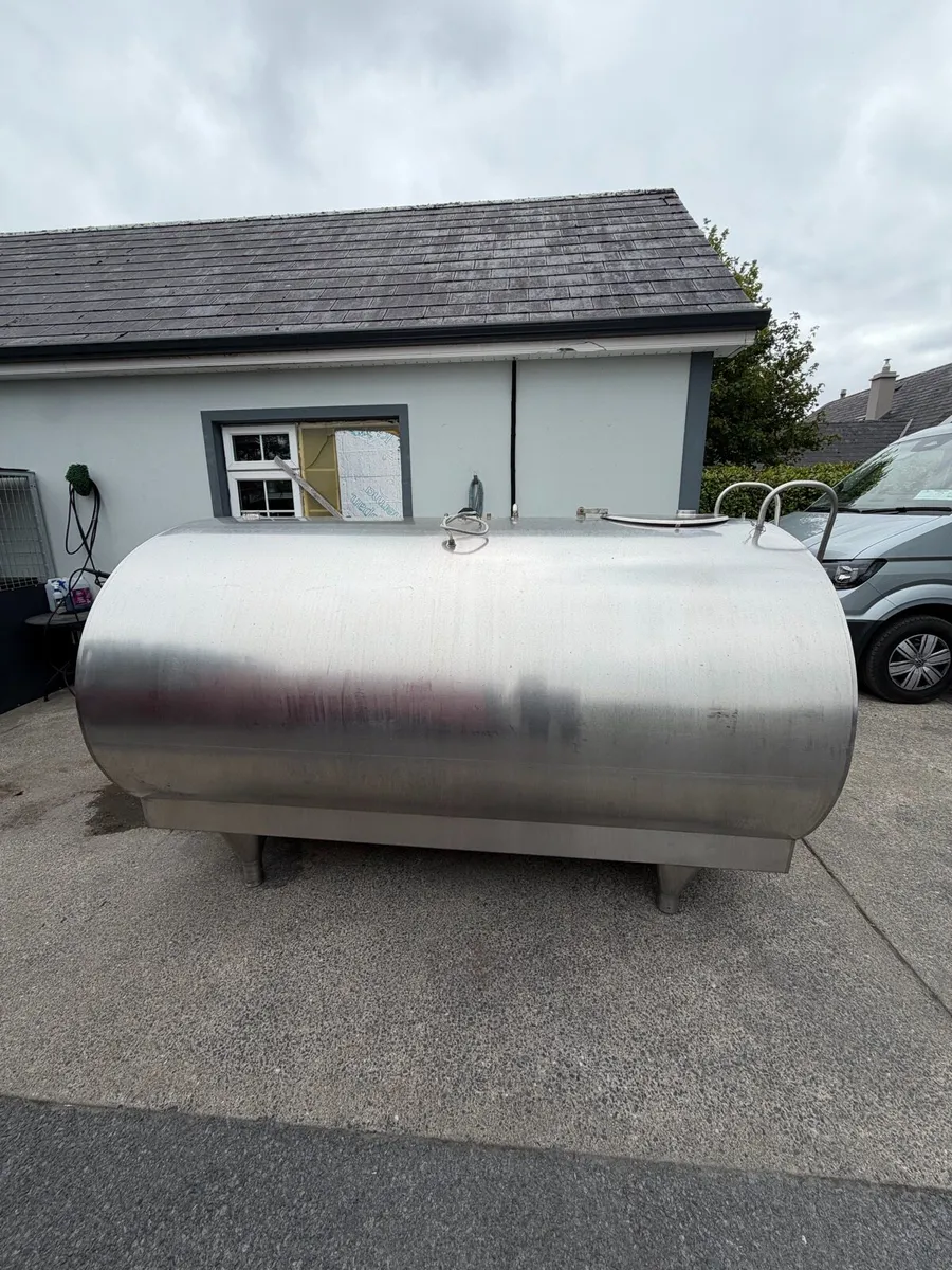 Water storage tank - Image 2