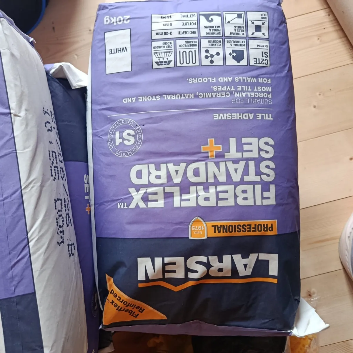 7 bags of Grout 20kg - Image 2