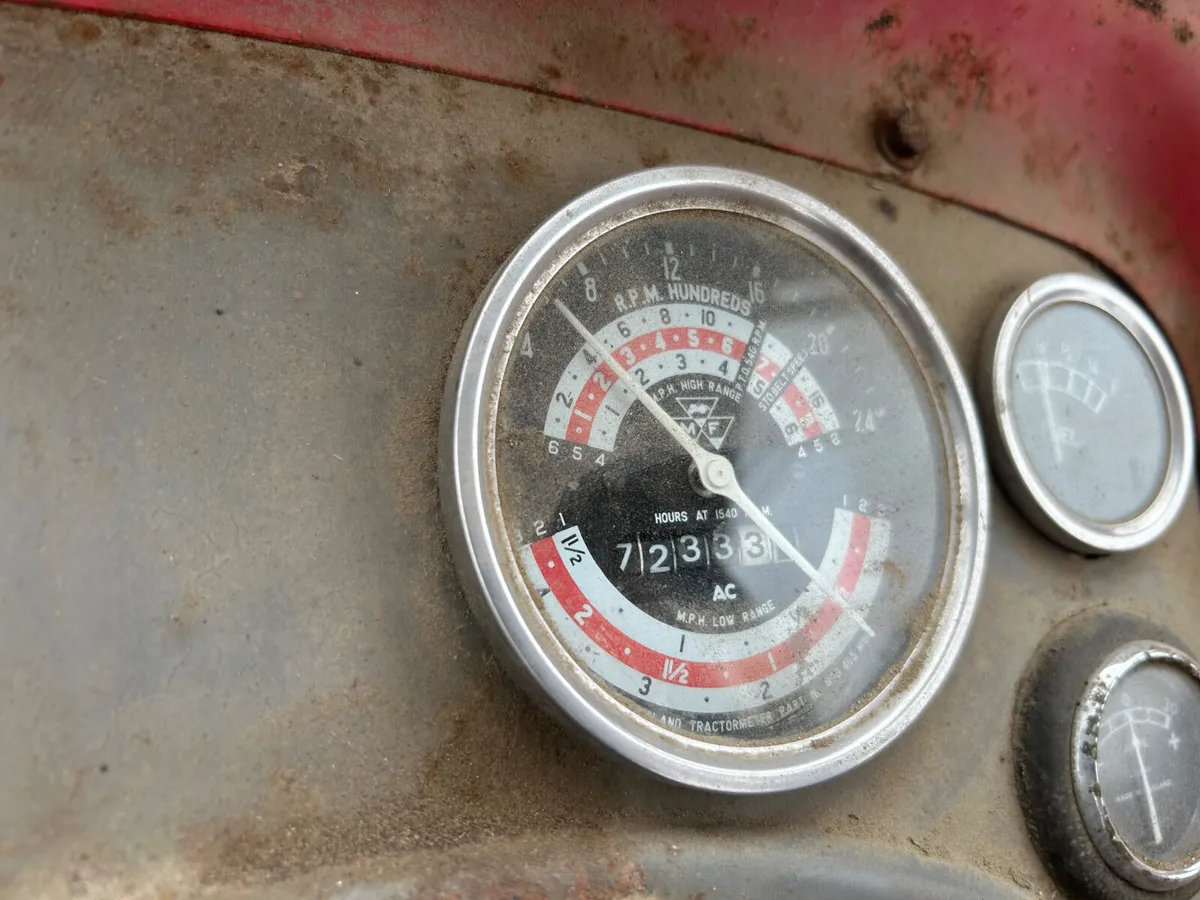 1972 Massey Ferguson 165 Square Axle - Image 2