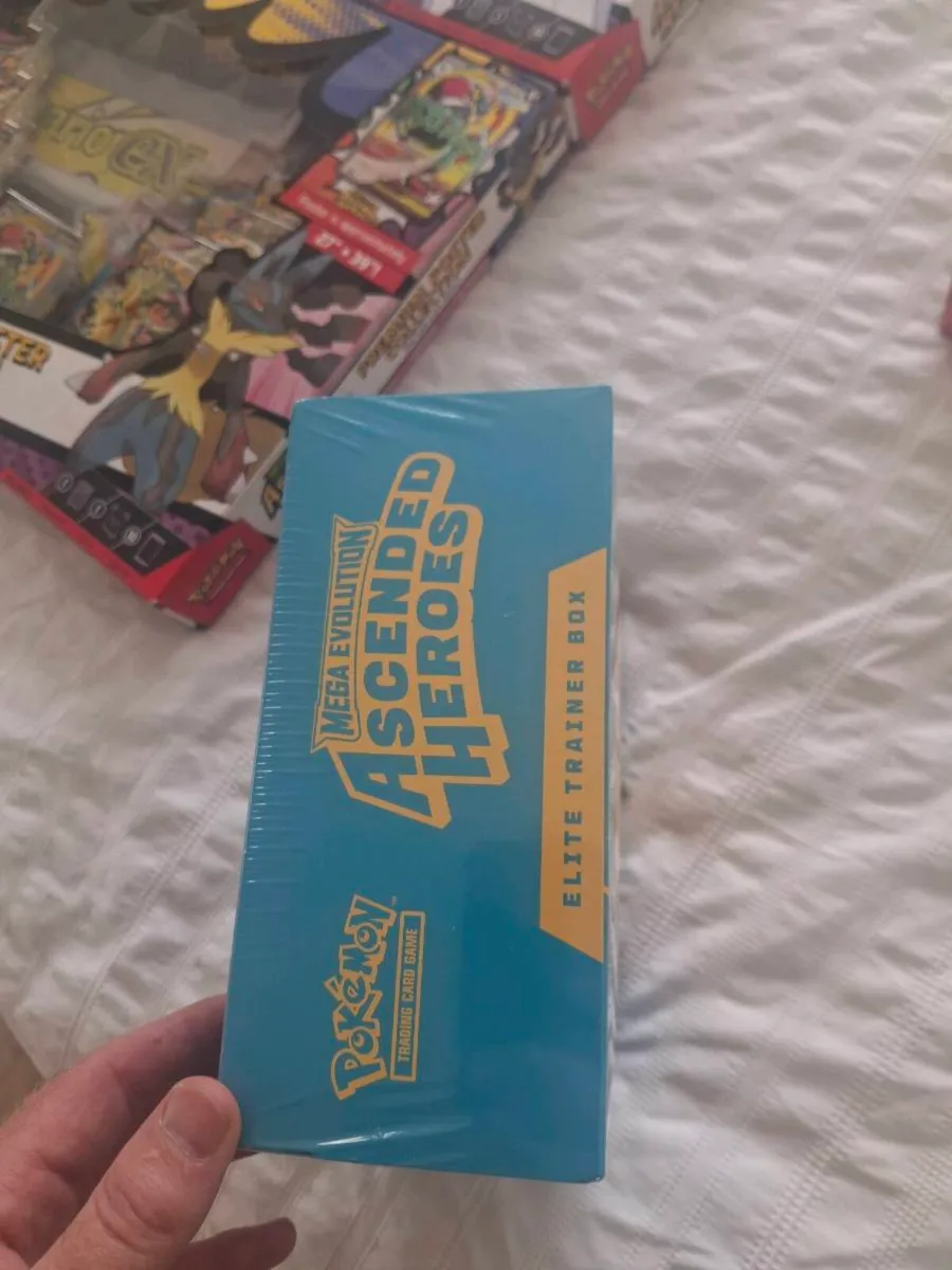 Pokemon Ascended heroes elite trainer box - Image 3
