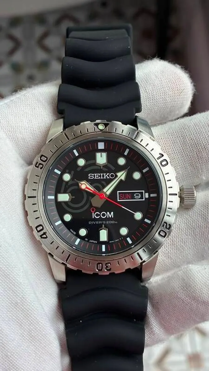 Seiko X Icom 60th Anniversary Limited Edition 200m Diver's Watch - Image 1