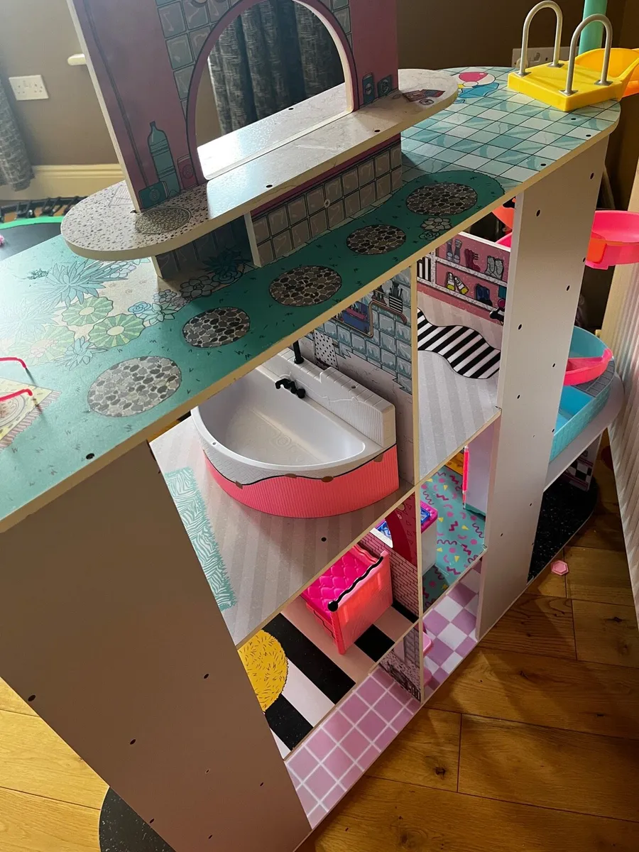 LOL Surprise Doll House - Image 3