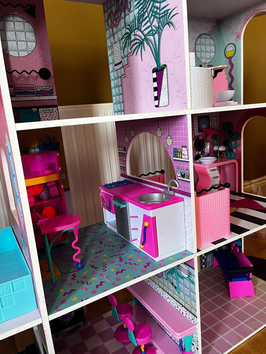 LOL Surprise Doll House - Image 2