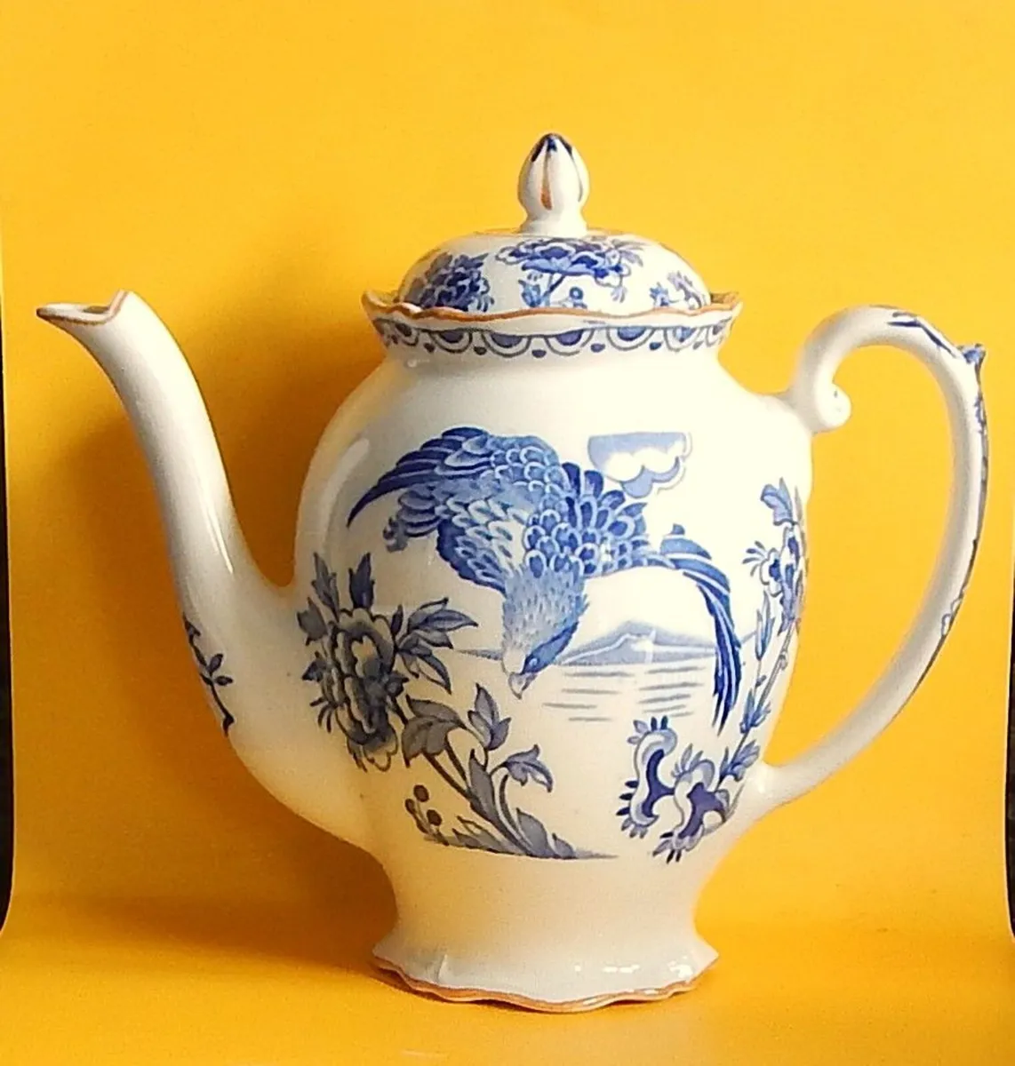 Vintage H H & G Aquila Design Ceramic Teapot - Image 1