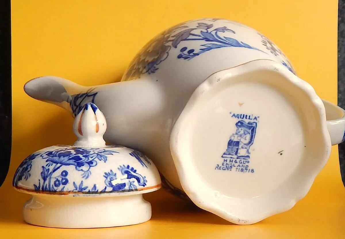 Vintage H H & G Aquila Design Ceramic Teapot - Image 4