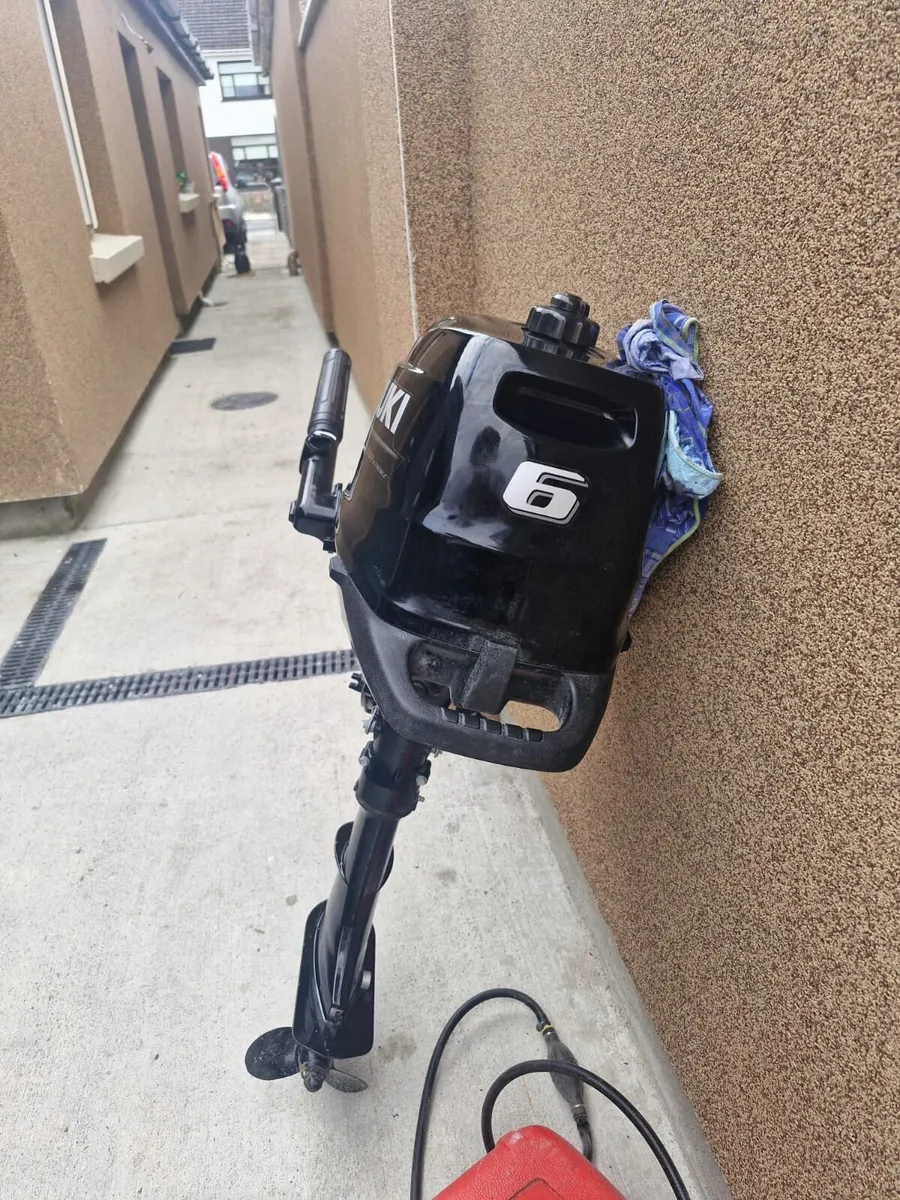 Suzuki 6HP Outboard Motor - Image 2