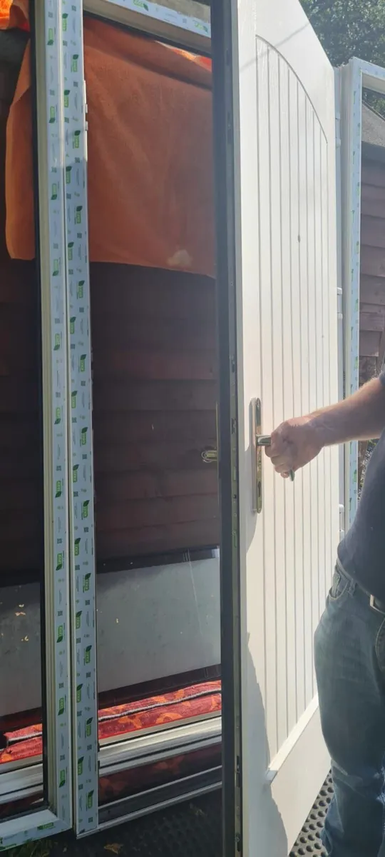 Composite door - Image 3
