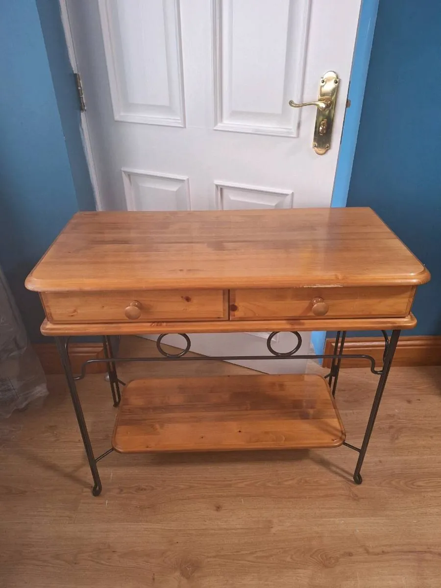 Hall table