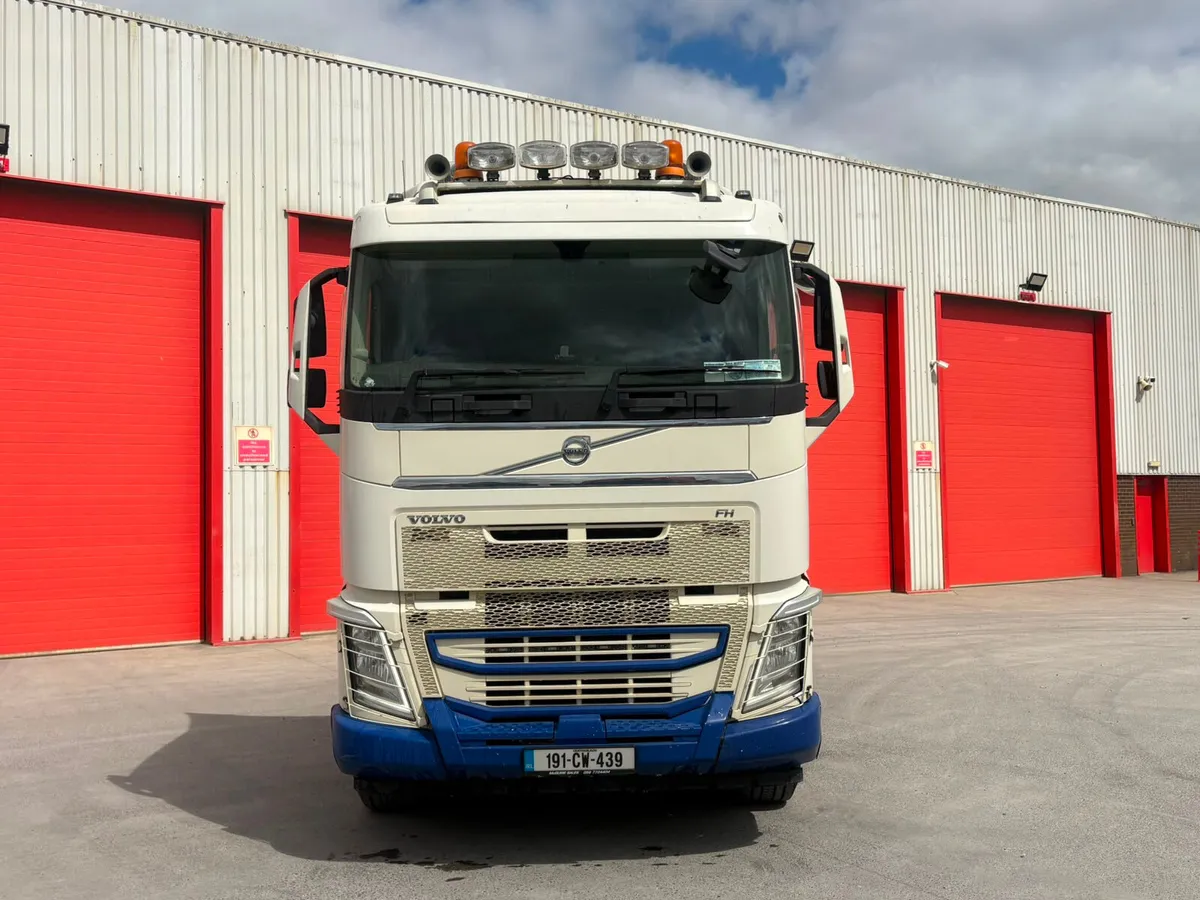 2019 Volvo FH500 6X4 Double Drive  Tag - Image 4