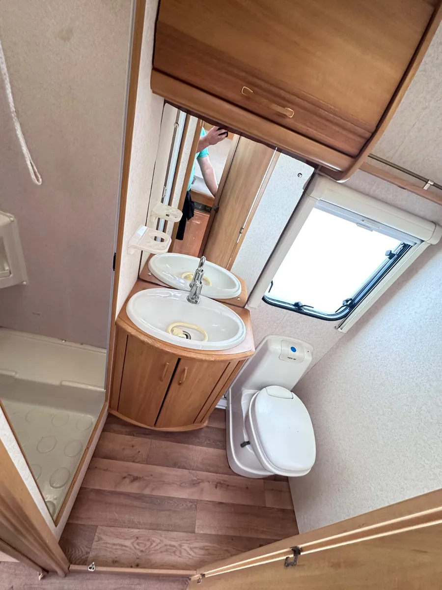 ✨BARGAIN SWIFT CONQUEROR 5 BERTH✨ - Image 4