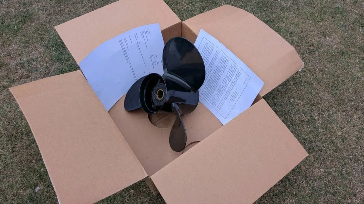 14.5 x 17 propeller 15 spline - Image 1