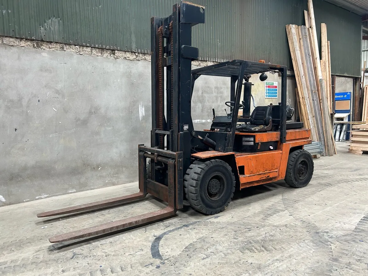 Lancer Boss 7 tonne forklift - Image 2