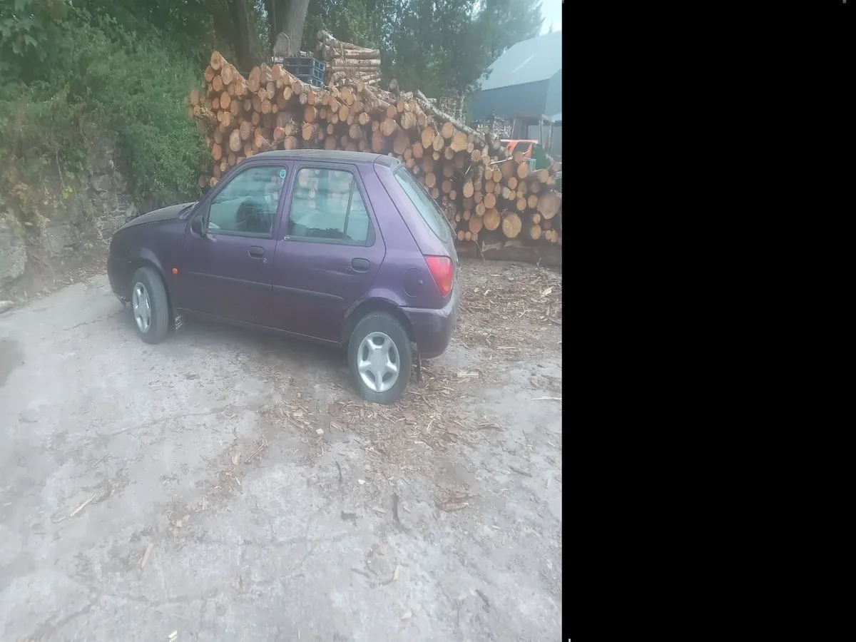 Ford Fiesta 1999 - Image 1