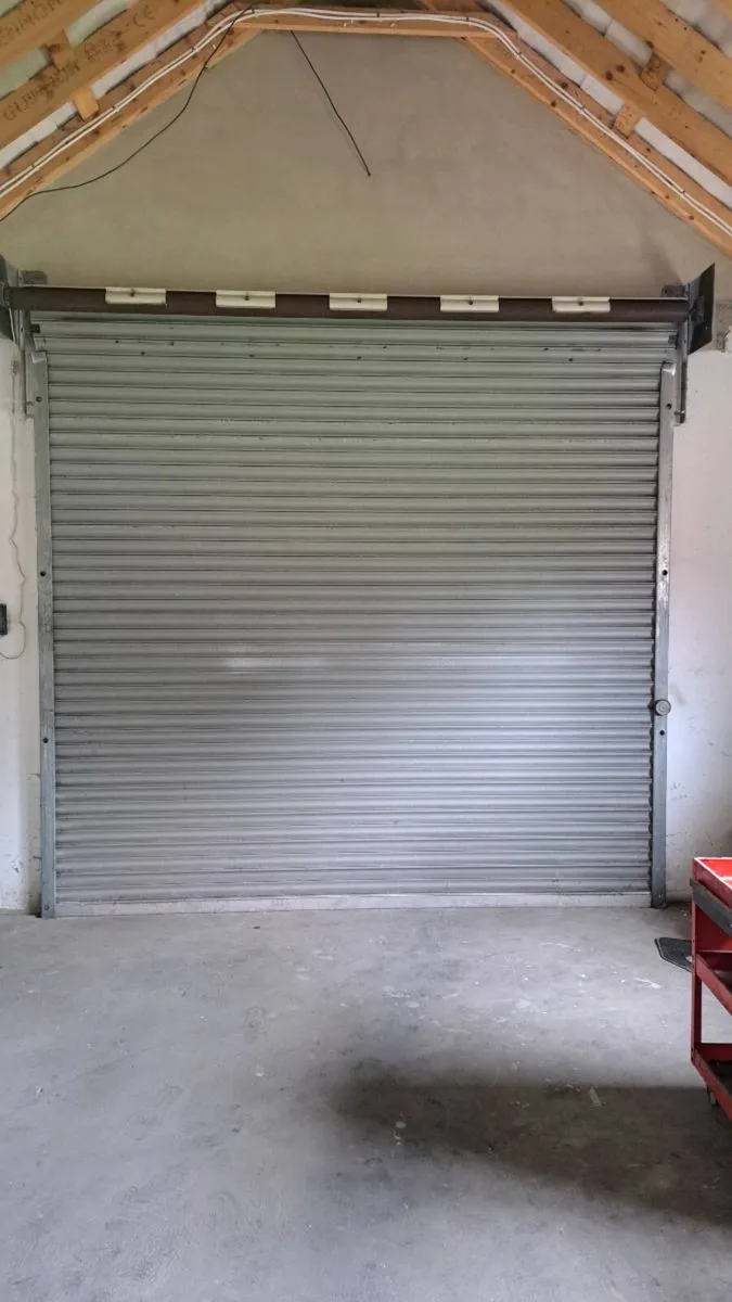 Garage doors - Image 3