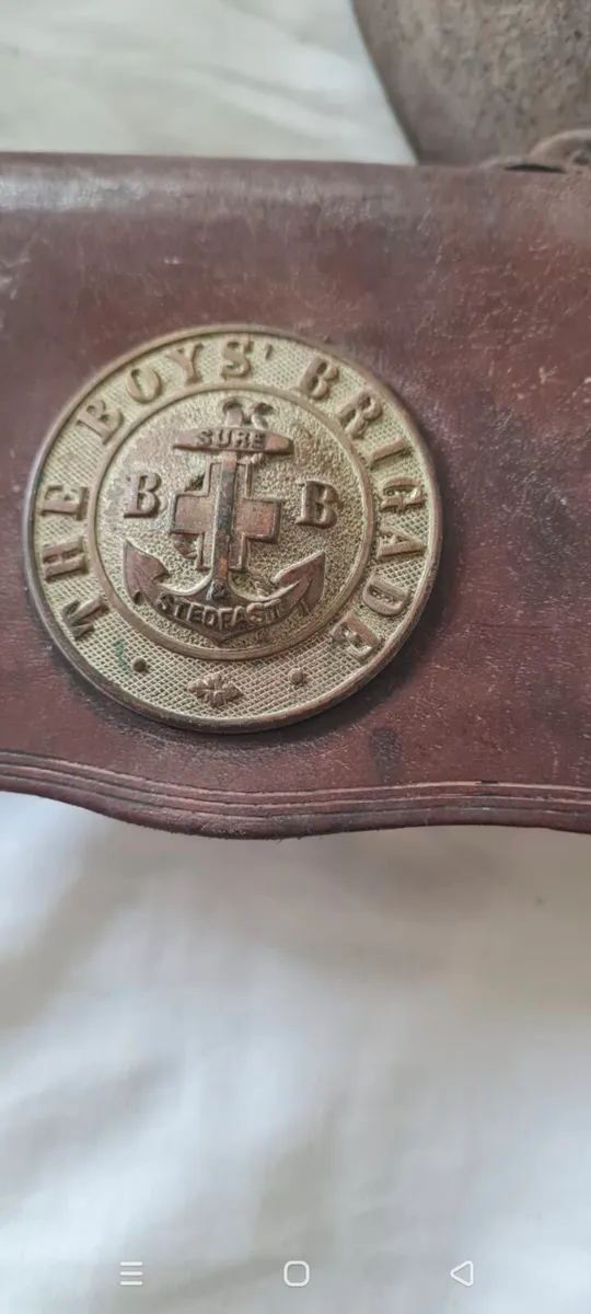 Old belt and poch - Image 3