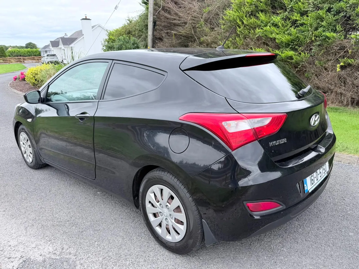 2016 Hyundai i30 Van - Image 3