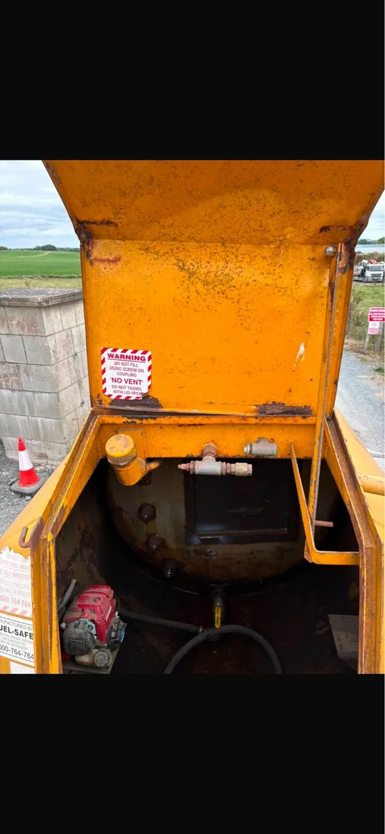 4500 litre bunded bowser - Image 4