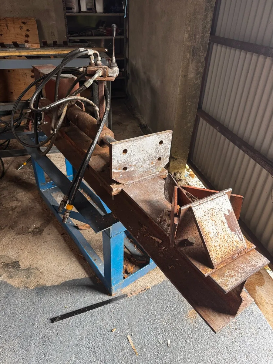 Tractor Driven Log splitter - Image 2
