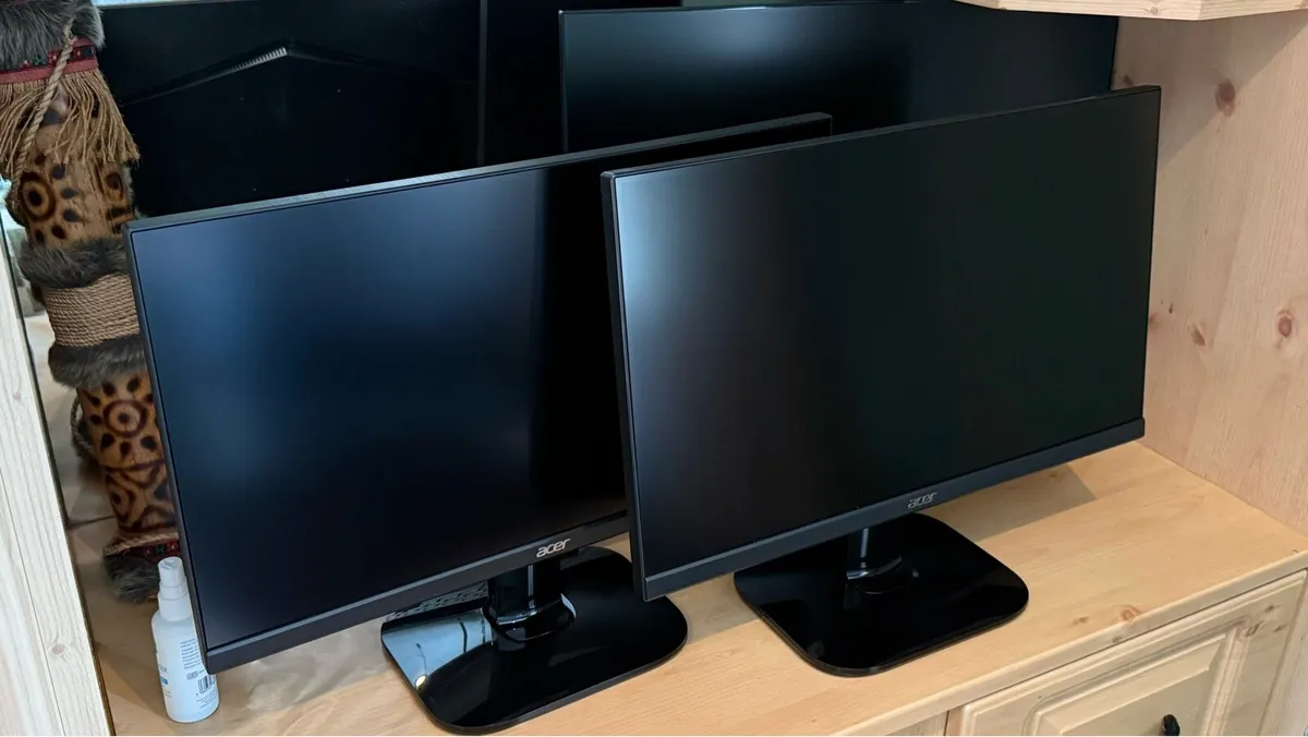 Acer 21.5” Monitors - Image 1