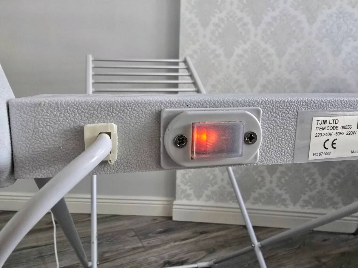 Electric Heated Clothes Hnager - Image 2