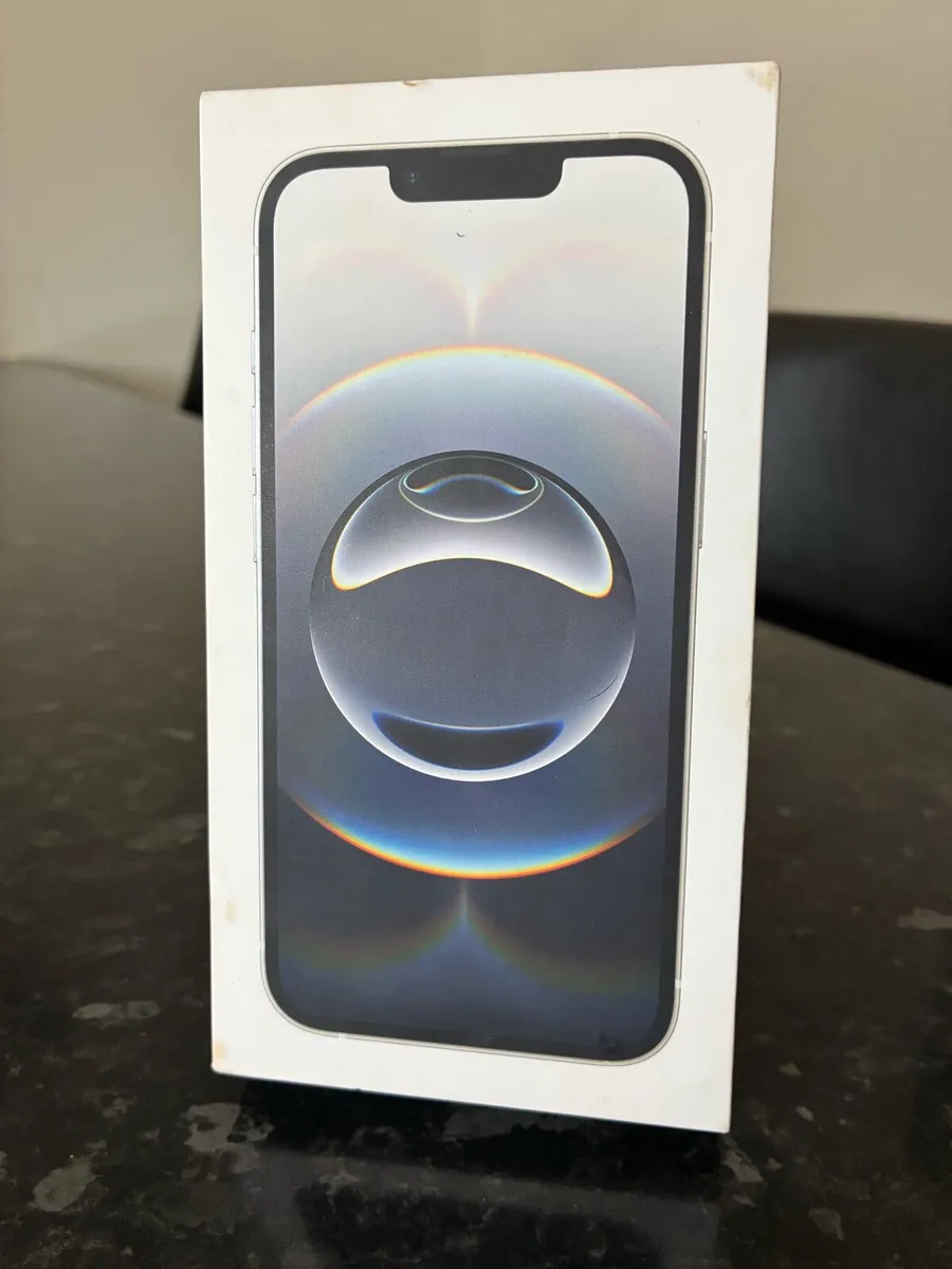 iPhone 16e - Image 1