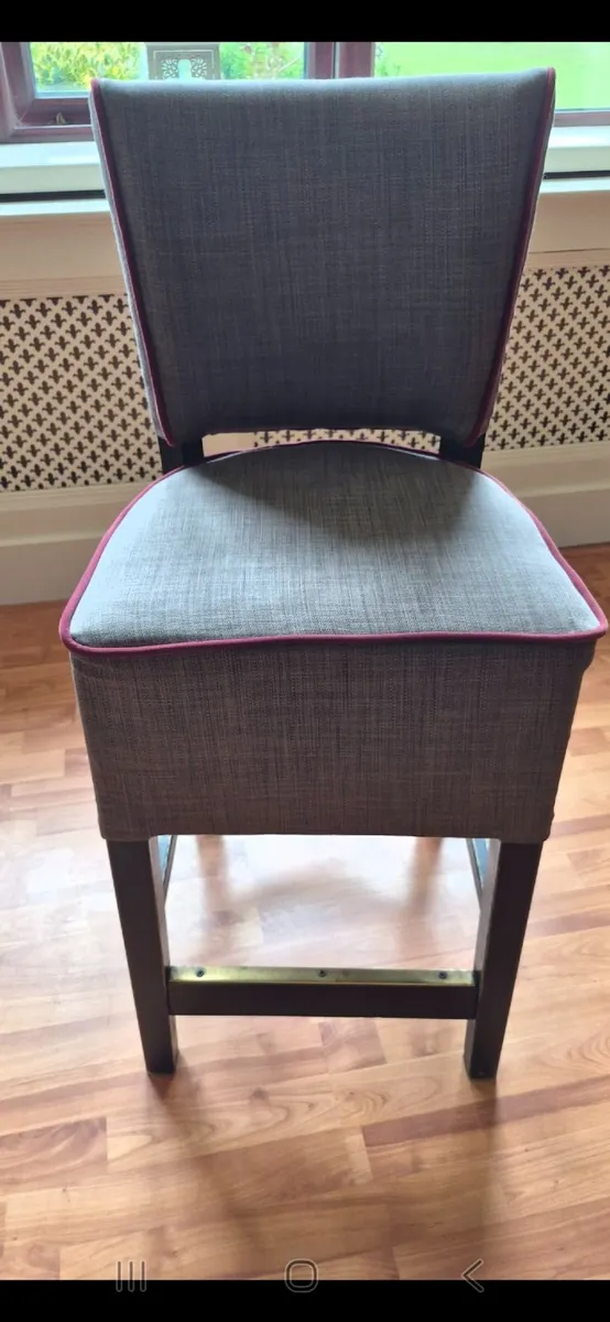 Kitchen island chairs/stools - Image 2
