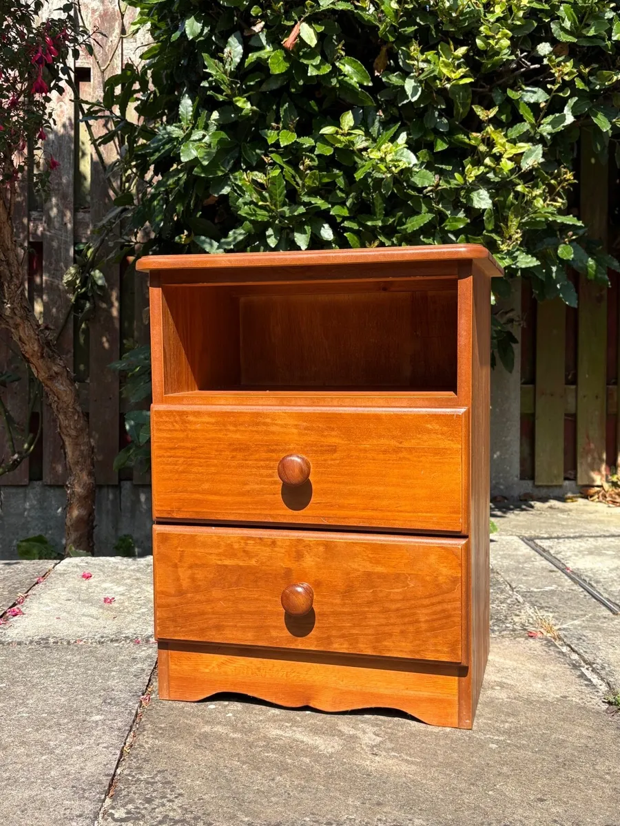 Furniture (solid wooden drawers) - Image 1