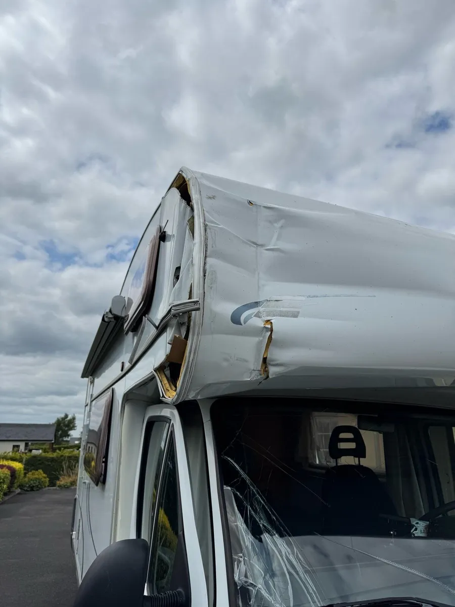 Hymer Camper Damaged - Image 3