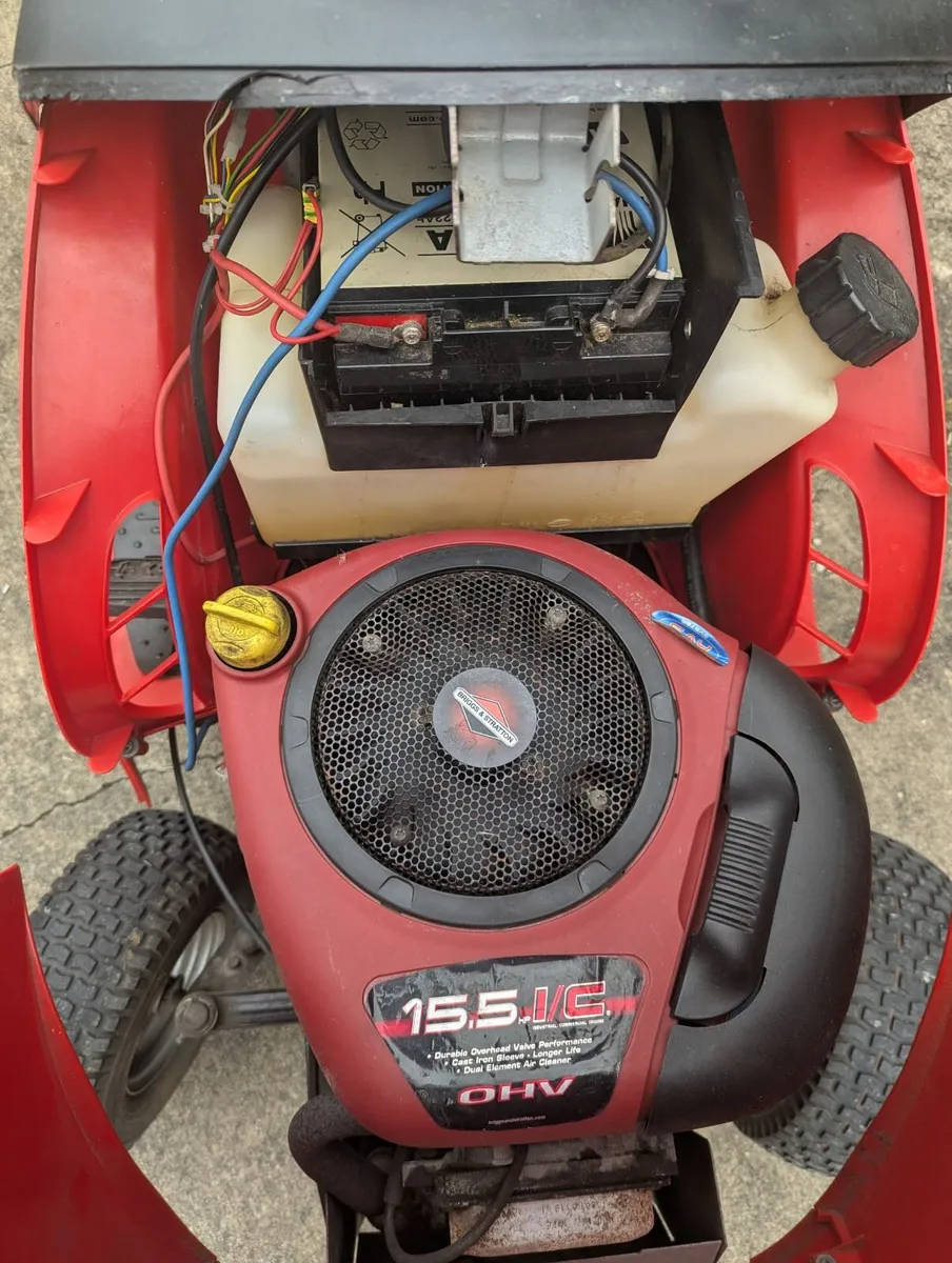 Ride on lawnmower - Image 4