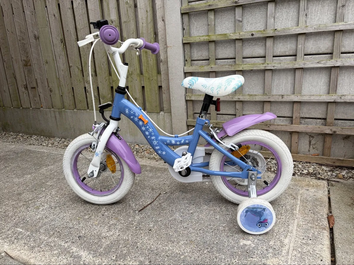 Kids 12 inch bike - Image 1