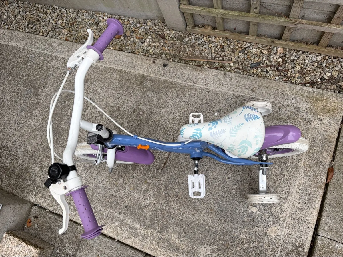 Kids 12 inch bike - Image 2