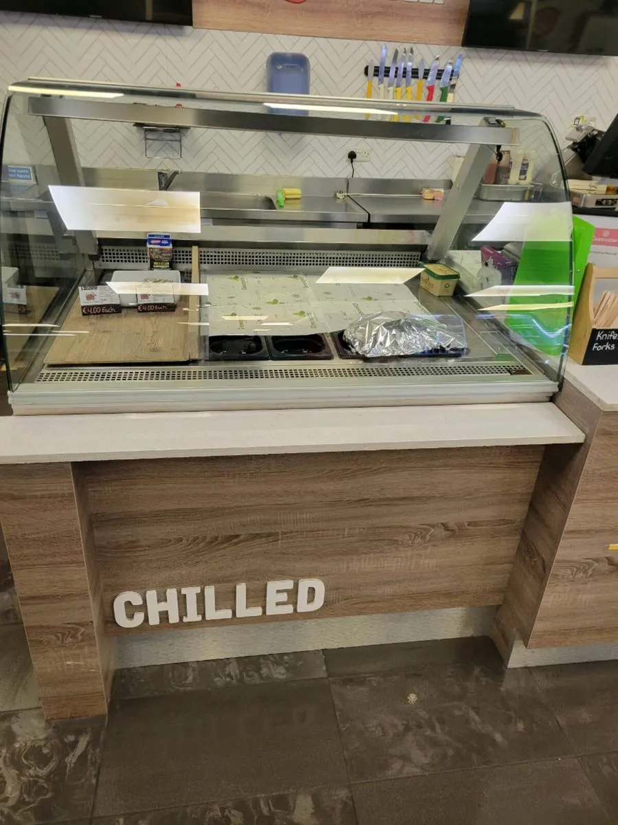Hot and Cold Display Counter. - Image 3