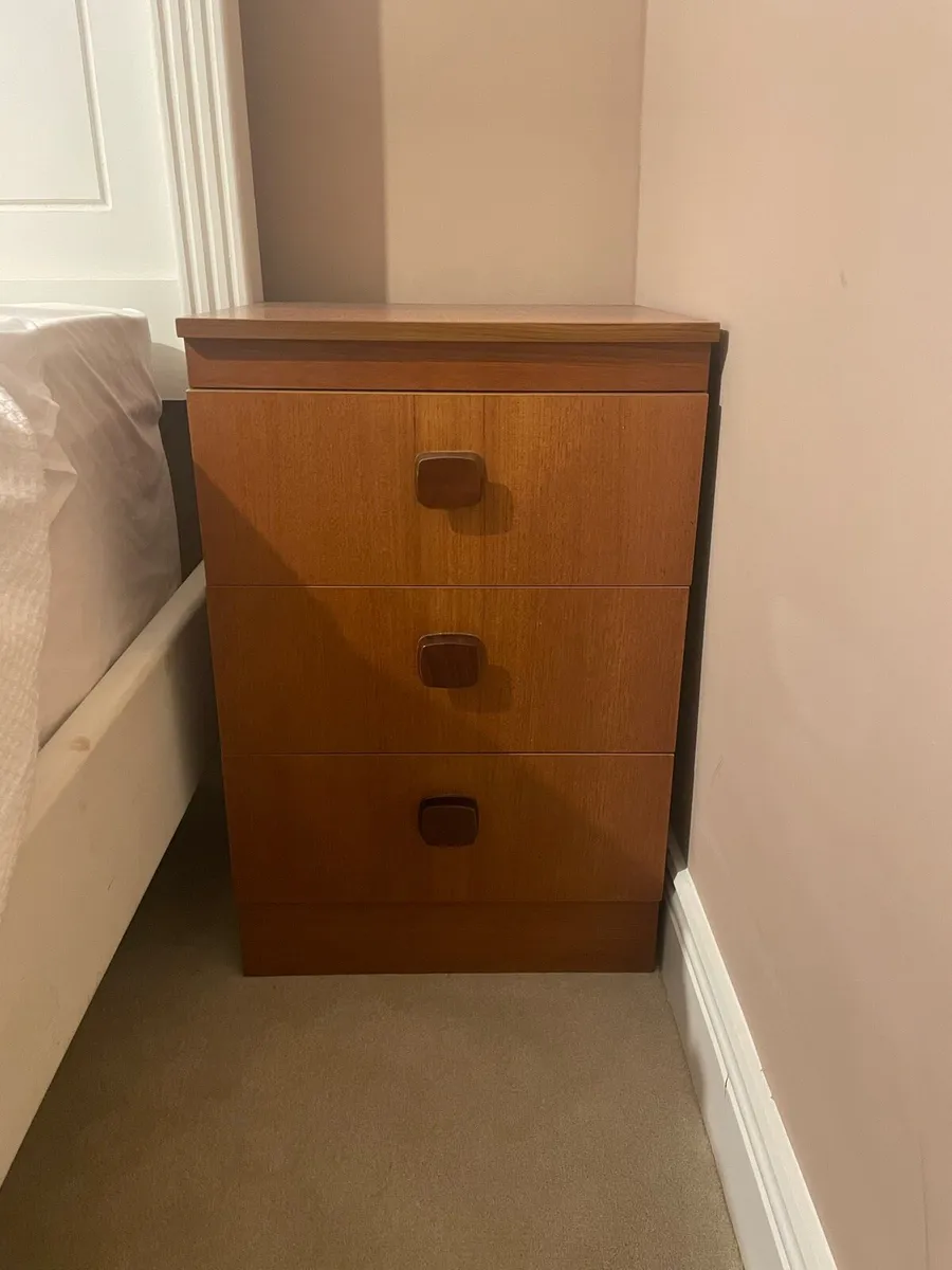 Mid Century Bedroom Furniture Set - Image 1