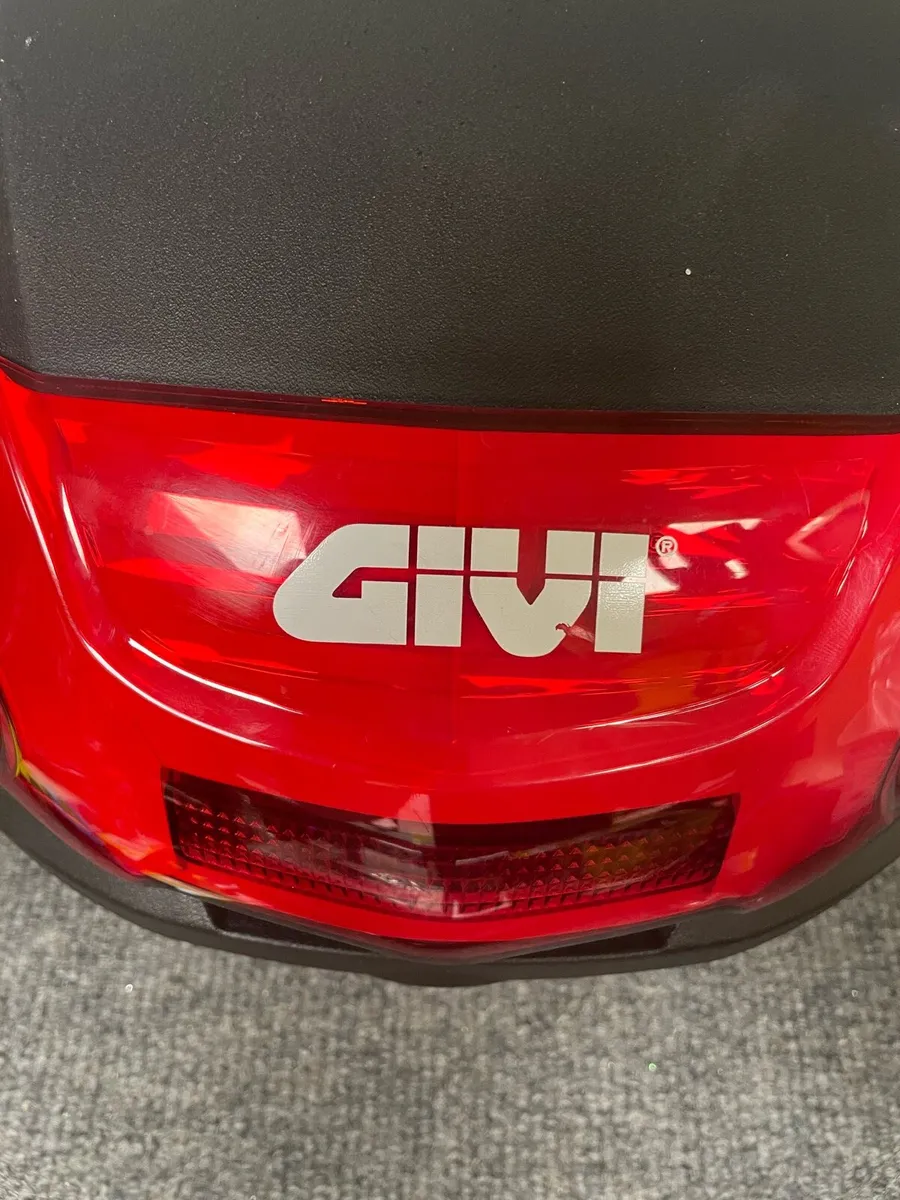 Givi Motorcycle Luggage - 30Litre - Image 2