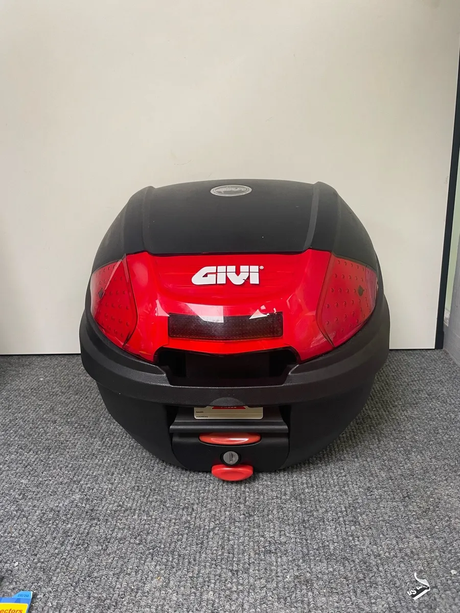 Givi Motorcycle Luggage - 30Litre - Image 1