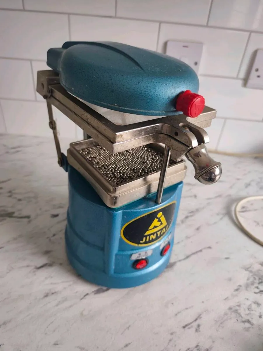 FORMER dental laboratory vibrator - Image 1
