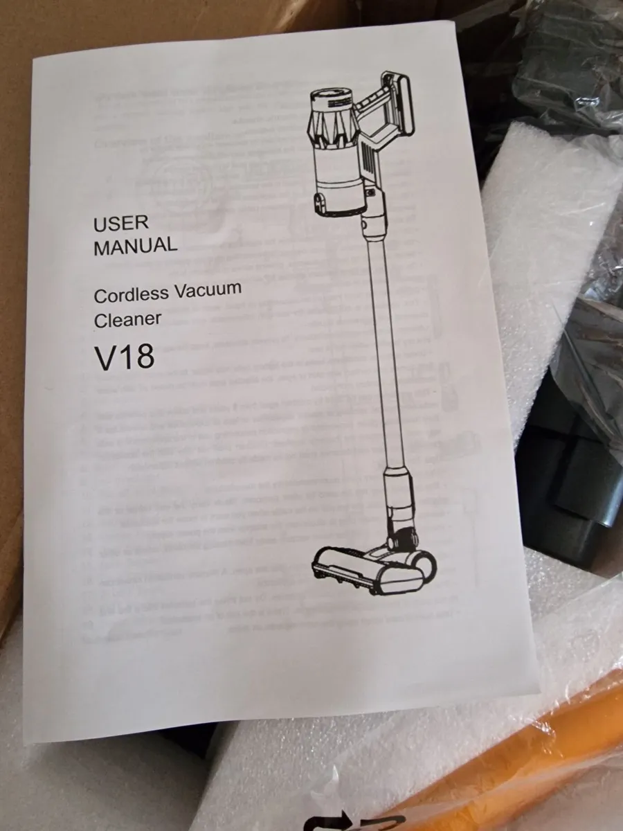 New Cordless Vaccum in Original Box - Image 3