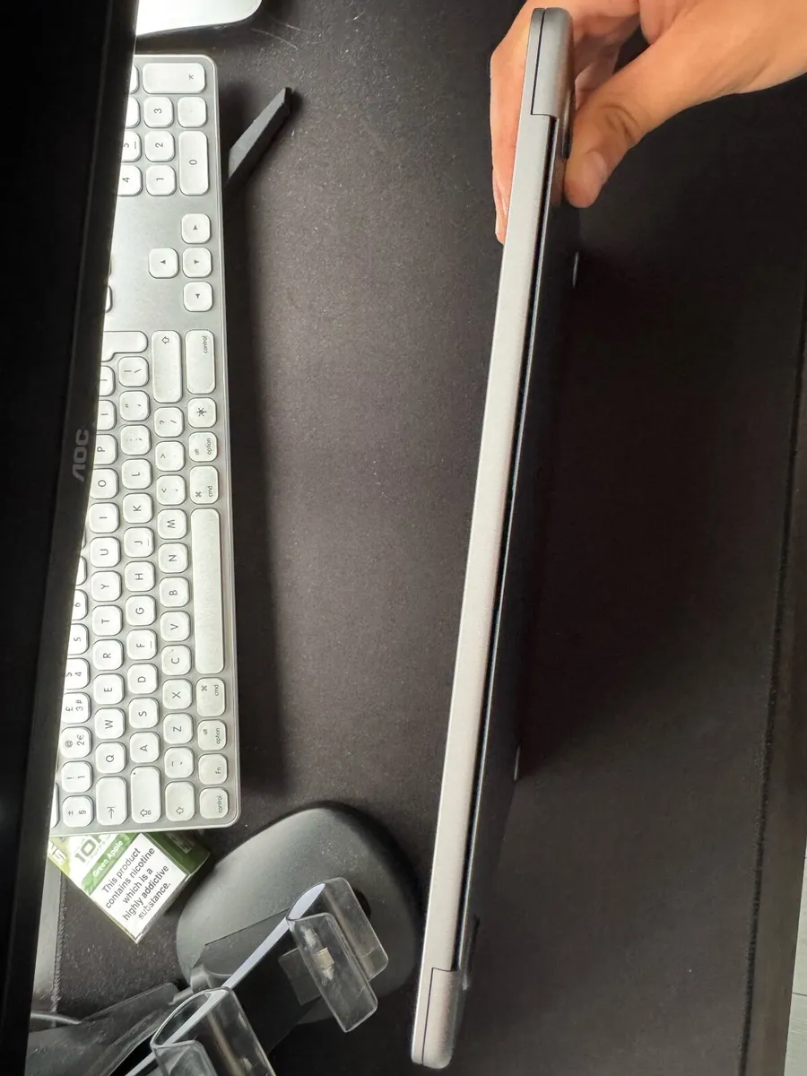 MacBook Air M2 - Image 4