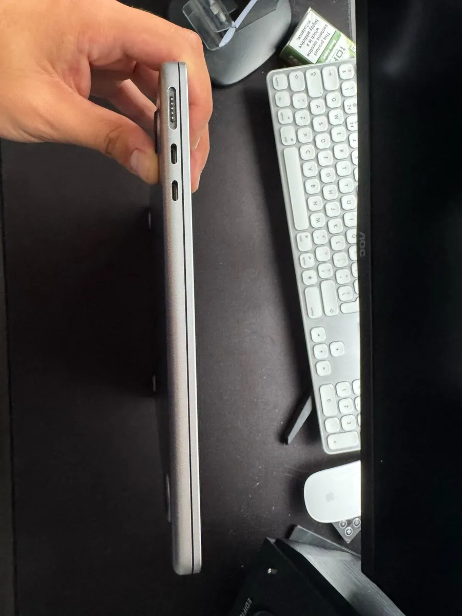 MacBook Air M2 - Image 3