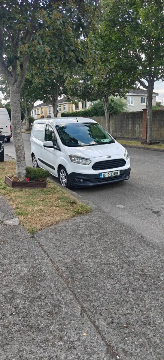 2015 Ford Transit Courier - Image 1