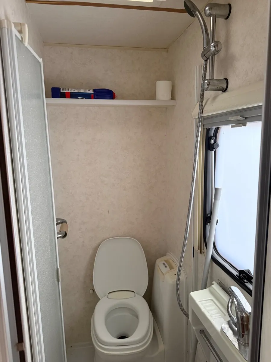Caravan - Image 3