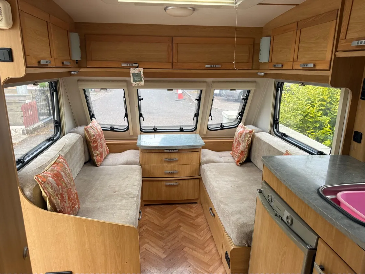 Caravan - Image 4