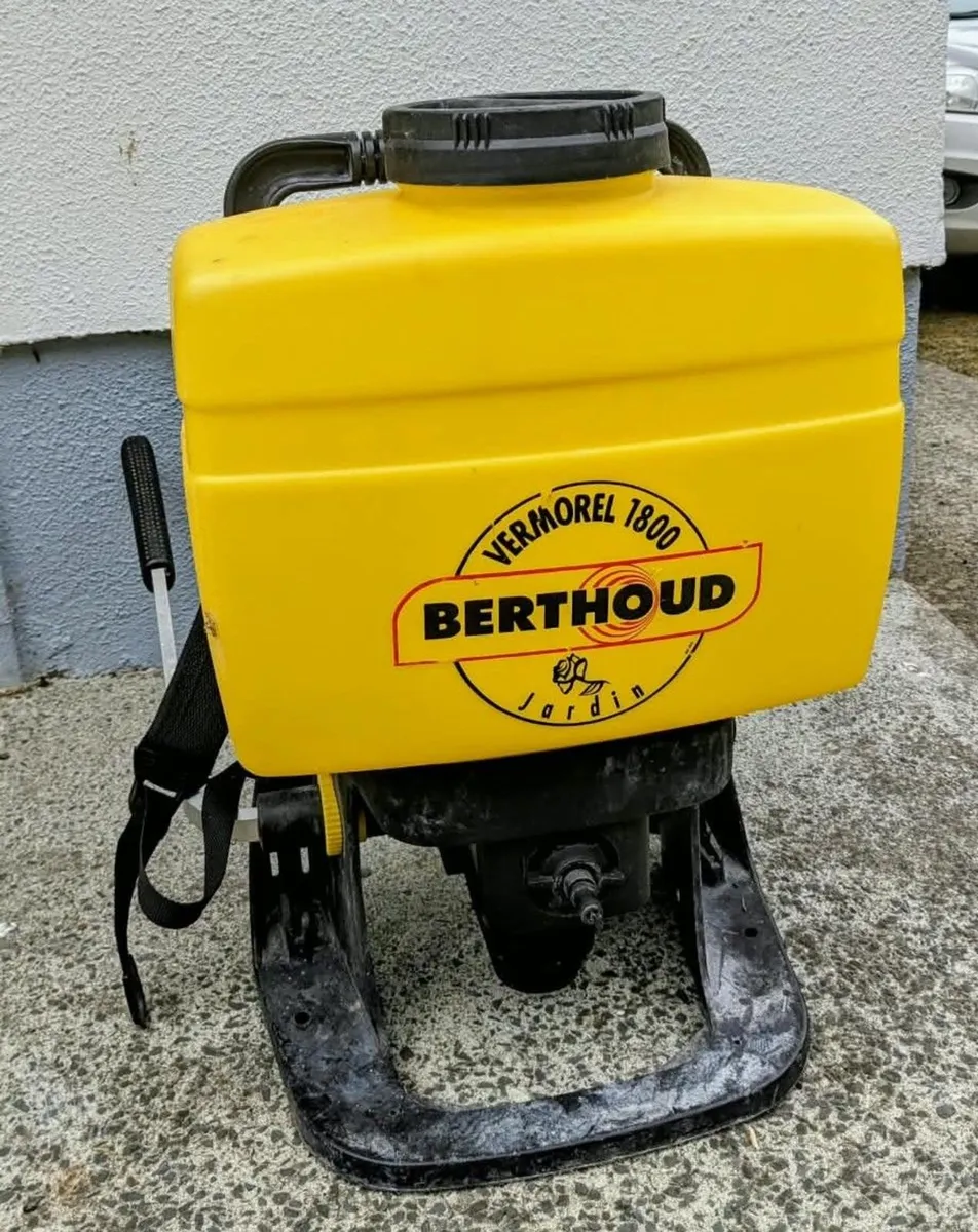 Berthoud Knapsac sprayer and spare. - Image 1