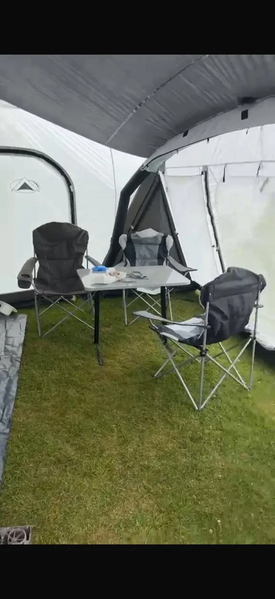Caravan - Image 1