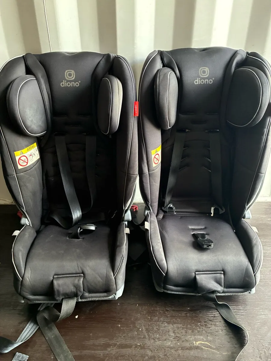 Child Car Seats - Image 1